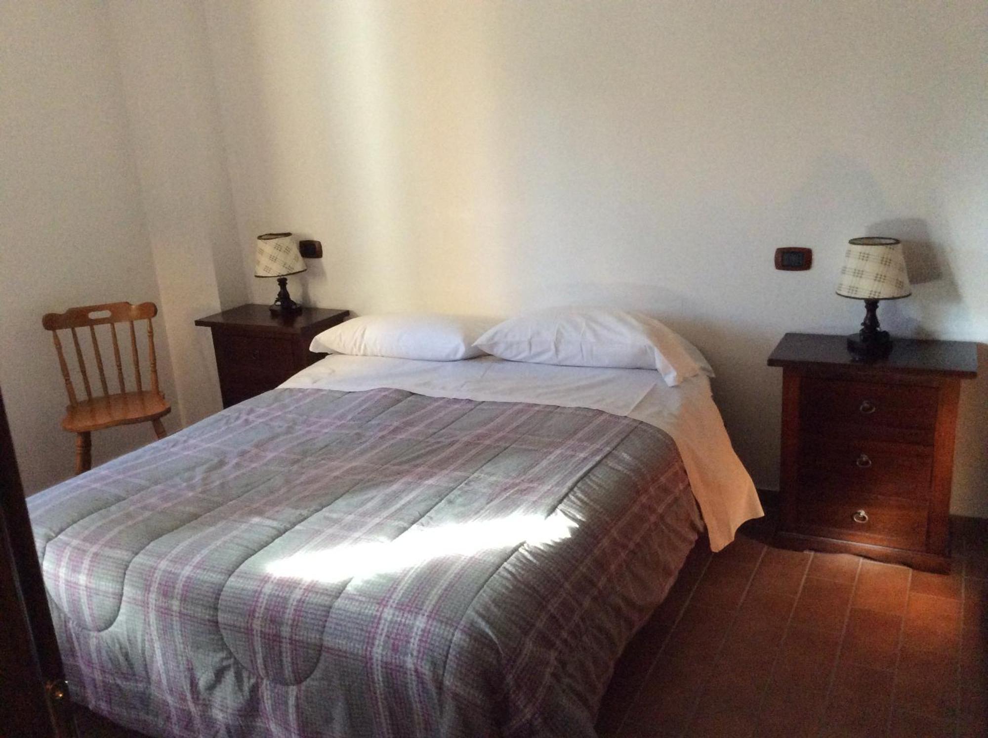Hotel Il Feudo Dei Pierleoni Celano Ruang foto