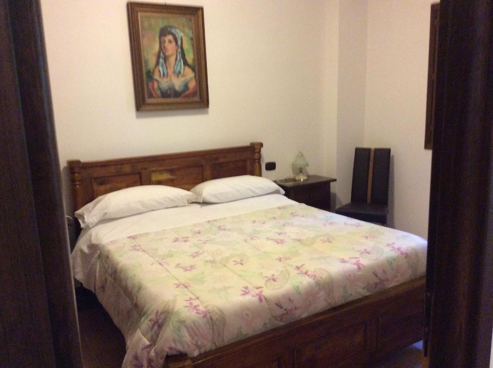 Hotel Il Feudo Dei Pierleoni Celano Ruang foto