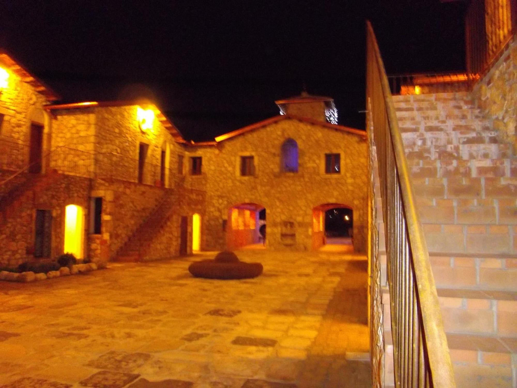 Hotel Il Feudo Dei Pierleoni Celano Ruang foto