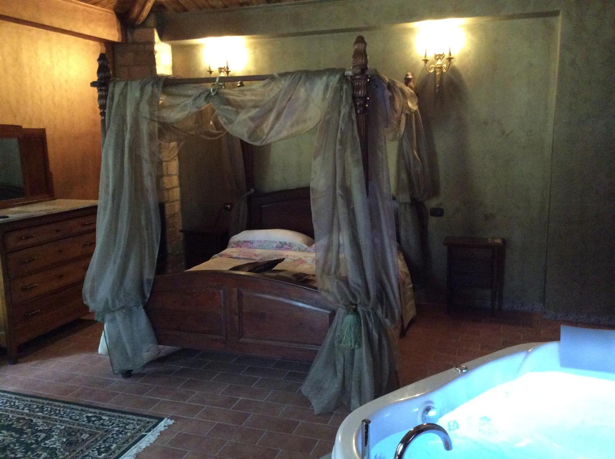 Hotel Il Feudo Dei Pierleoni Celano Ruang foto
