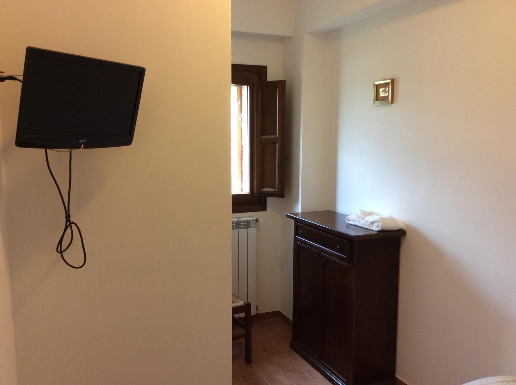 Hotel Il Feudo Dei Pierleoni Celano Ruang foto