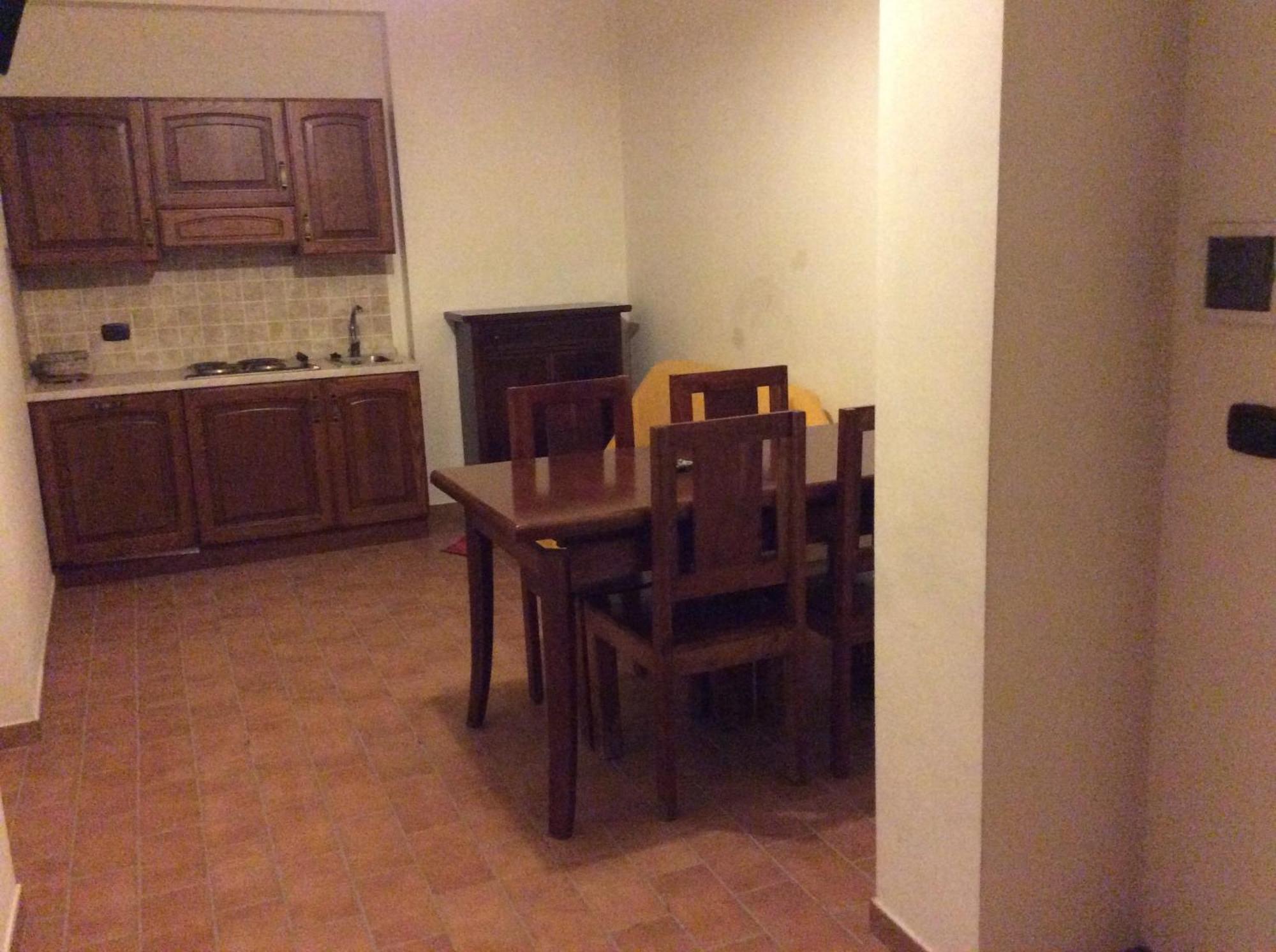 Hotel Il Feudo Dei Pierleoni Celano Ruang foto