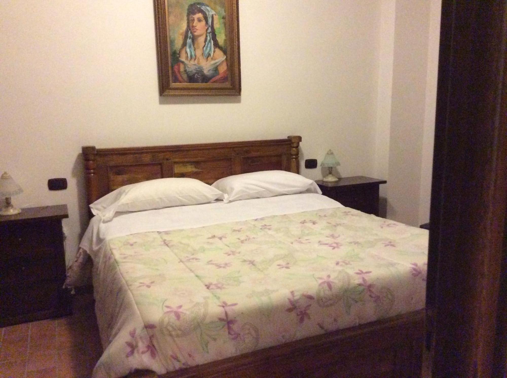 Hotel Il Feudo Dei Pierleoni Celano Ruang foto
